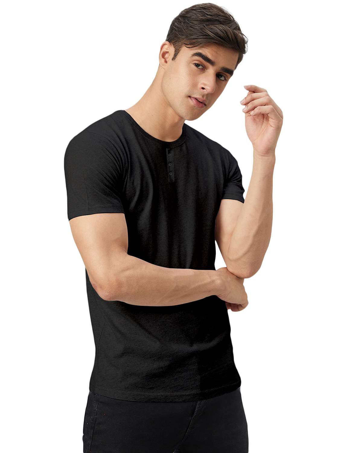 black solid round neck t-shirt