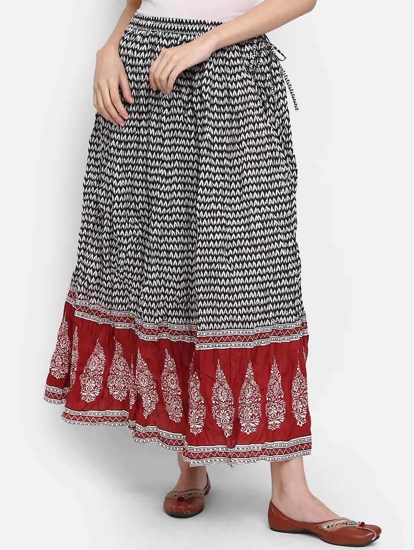 black flared long skirt - 20368830 -  Zoom Image - 0