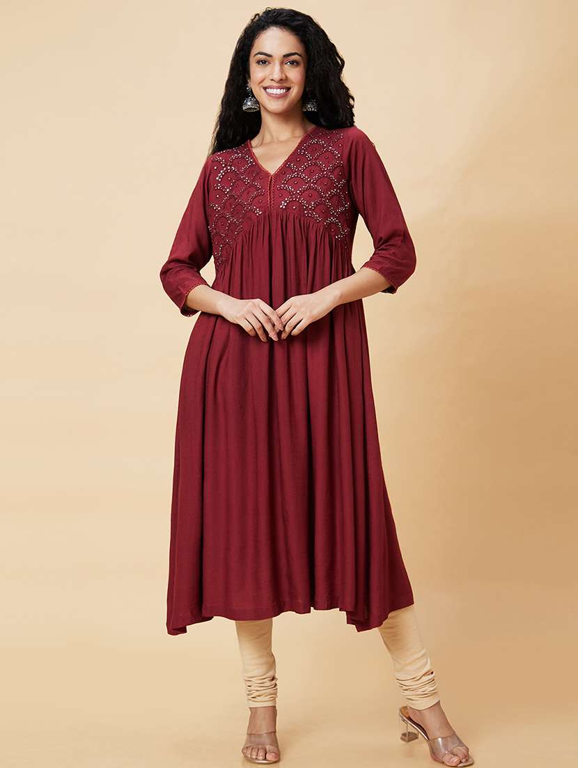 women maroon viscose a-line kurta - 20375074 -  Zoom Image - 0