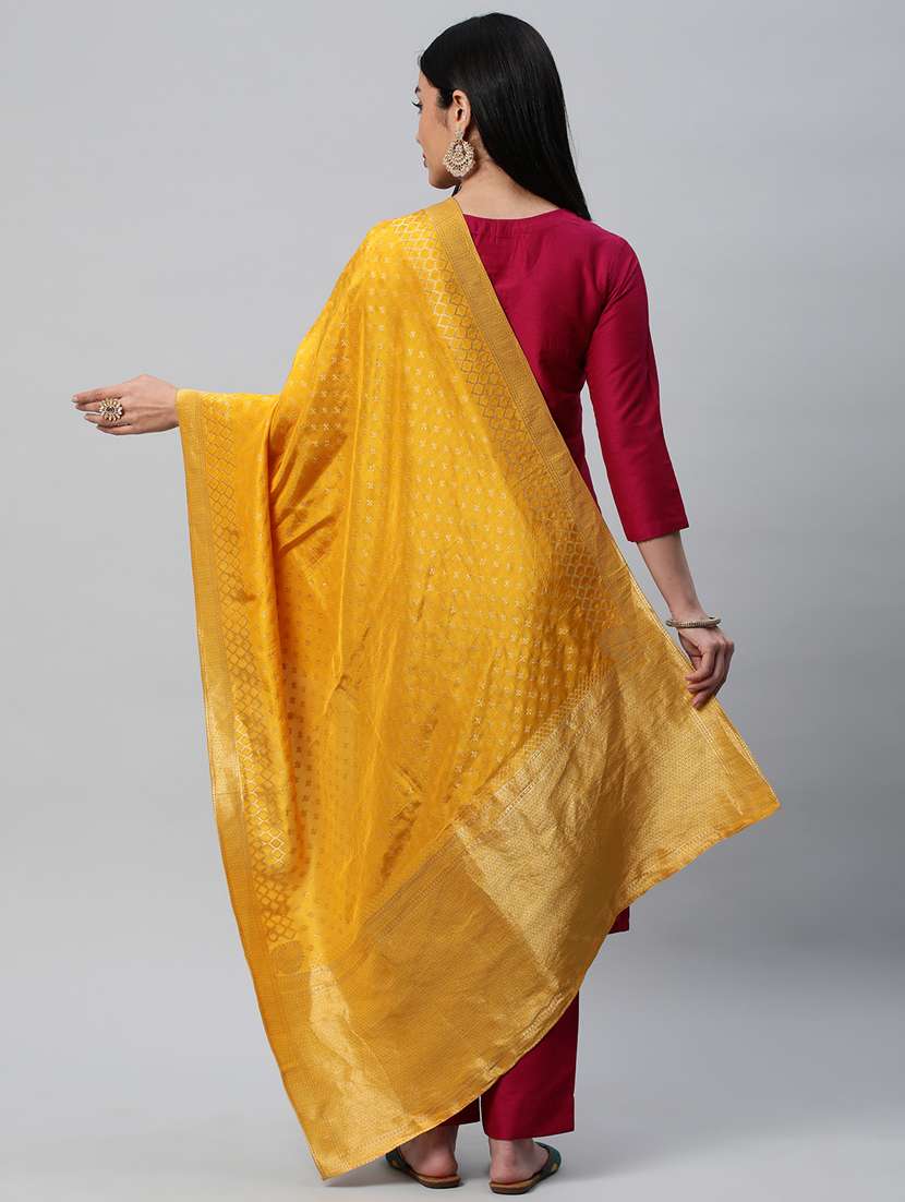 women magenta round neck kurta pant set with dupatta - 20376650 - Standard Image - 3