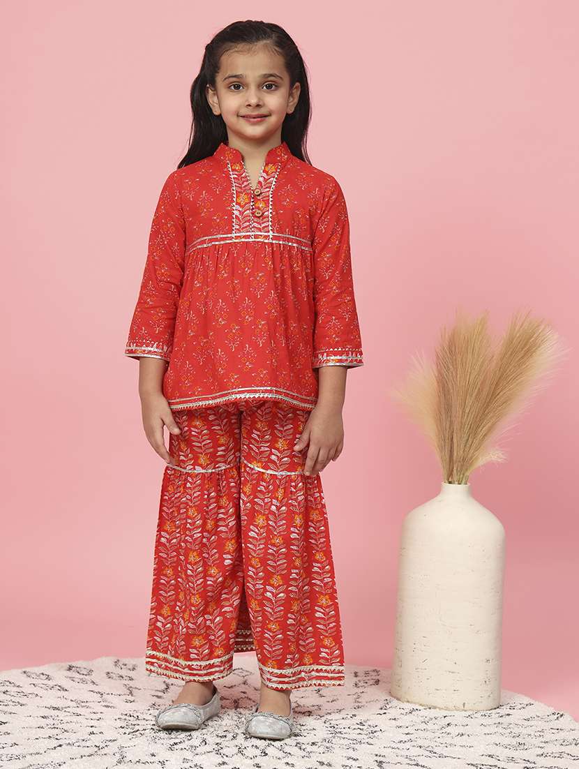 red floral print kurta sharara set - 20381540 -  Zoom Image - 0