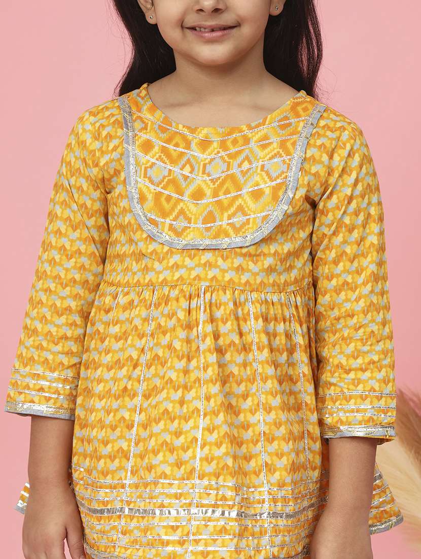 yellow printed kurta sharara set - 20381545 - Standard Image - 5