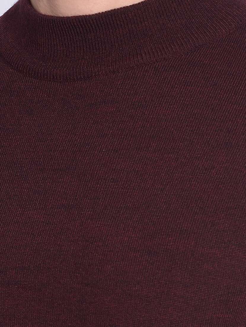 men maroon acrylic pullover - 20381796 -  Standard Image - 5