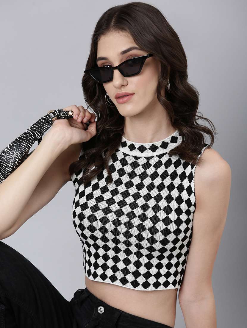 black acrylic crop top - 20383079 - Standard Image - 3