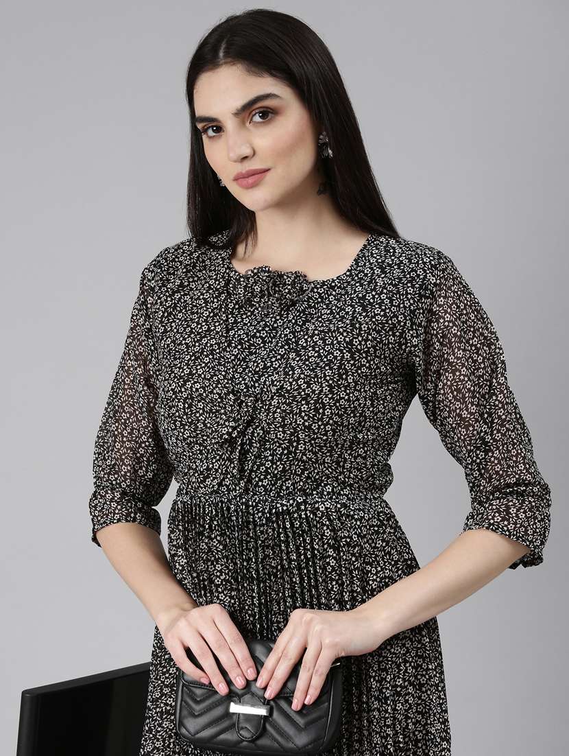 black floral print fit & flare dress - 20383474 -  Standard Image - 3