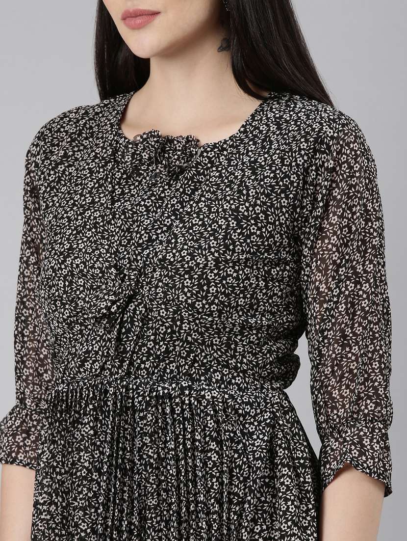 black floral print fit & flare dress - 20383474 -  Standard Image - 5