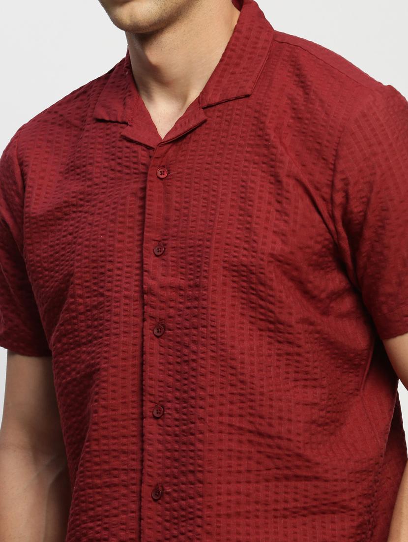 men maroon self design cotton blend casual shirt - 20384010 - Standard Image - 5
