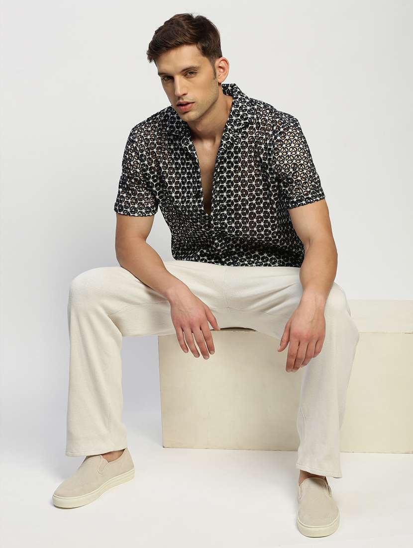 men black self design cotton blend casual shirt - 20384012 -  Standard Image - 3