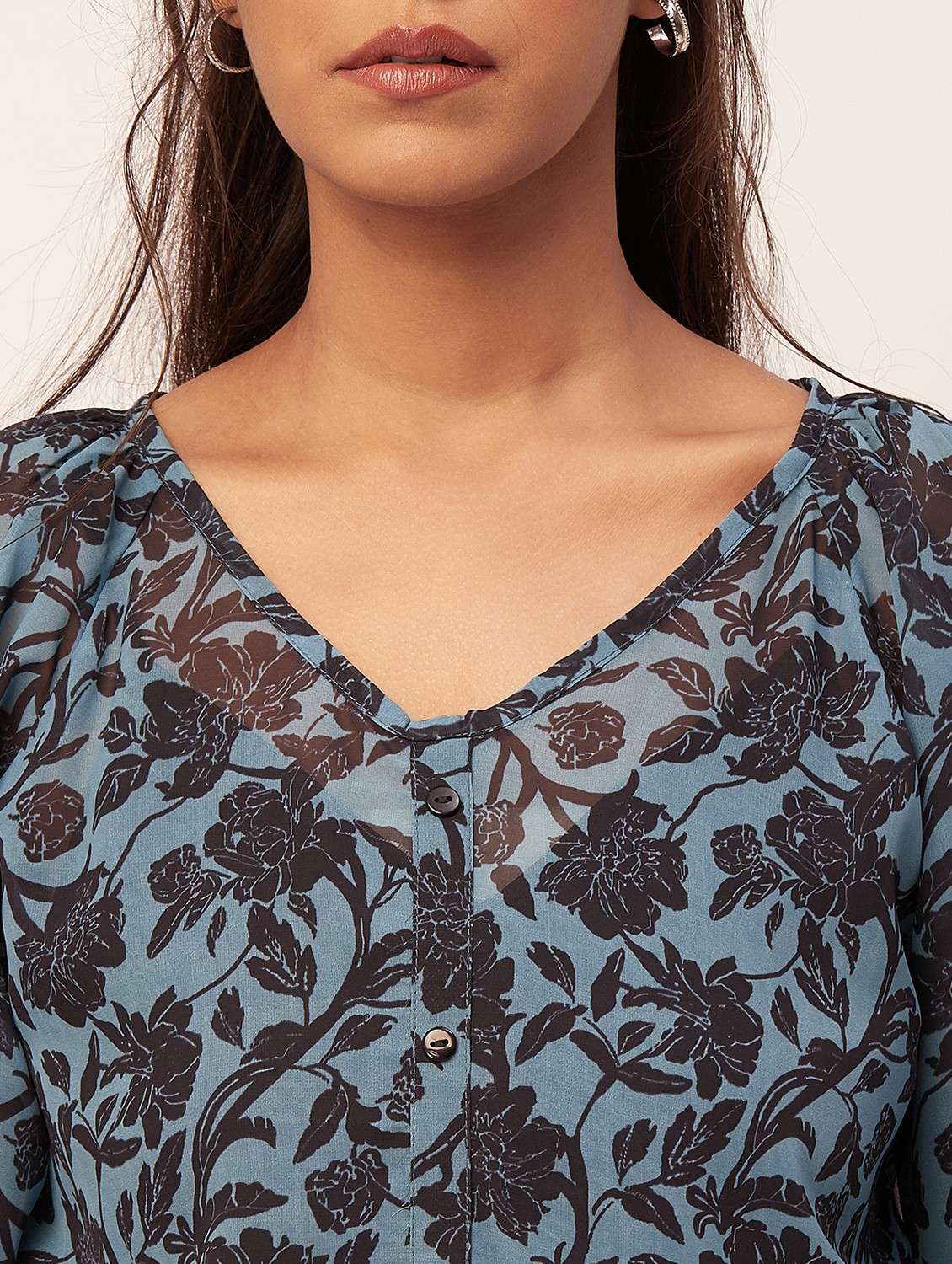 blue floral print crop top - 20387209 -  Standard Image - 5