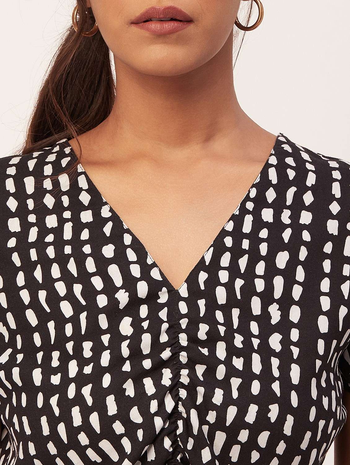 black printed crop top  - 20387215 -  Standard Image - 5