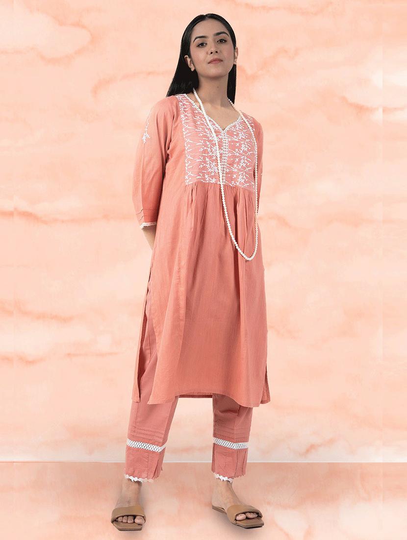 women peach sweetheart neck kurta pant set - 20388877 - Zoom Image - 0