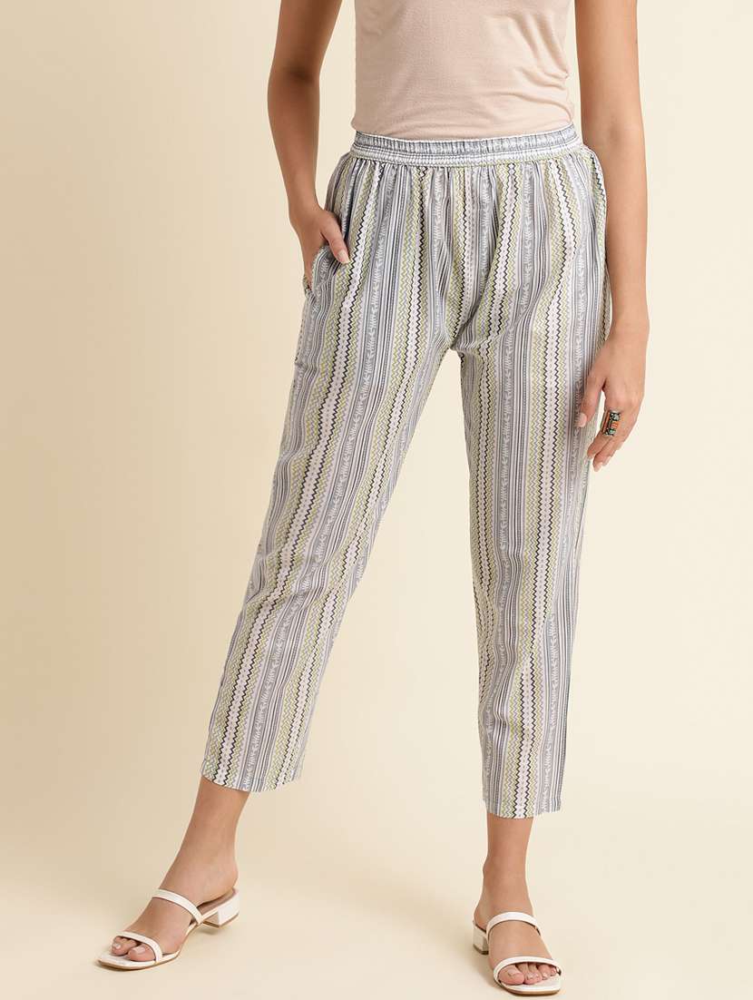 women grey round neck kurta pant set - 20388937 -  Standard Image - 3