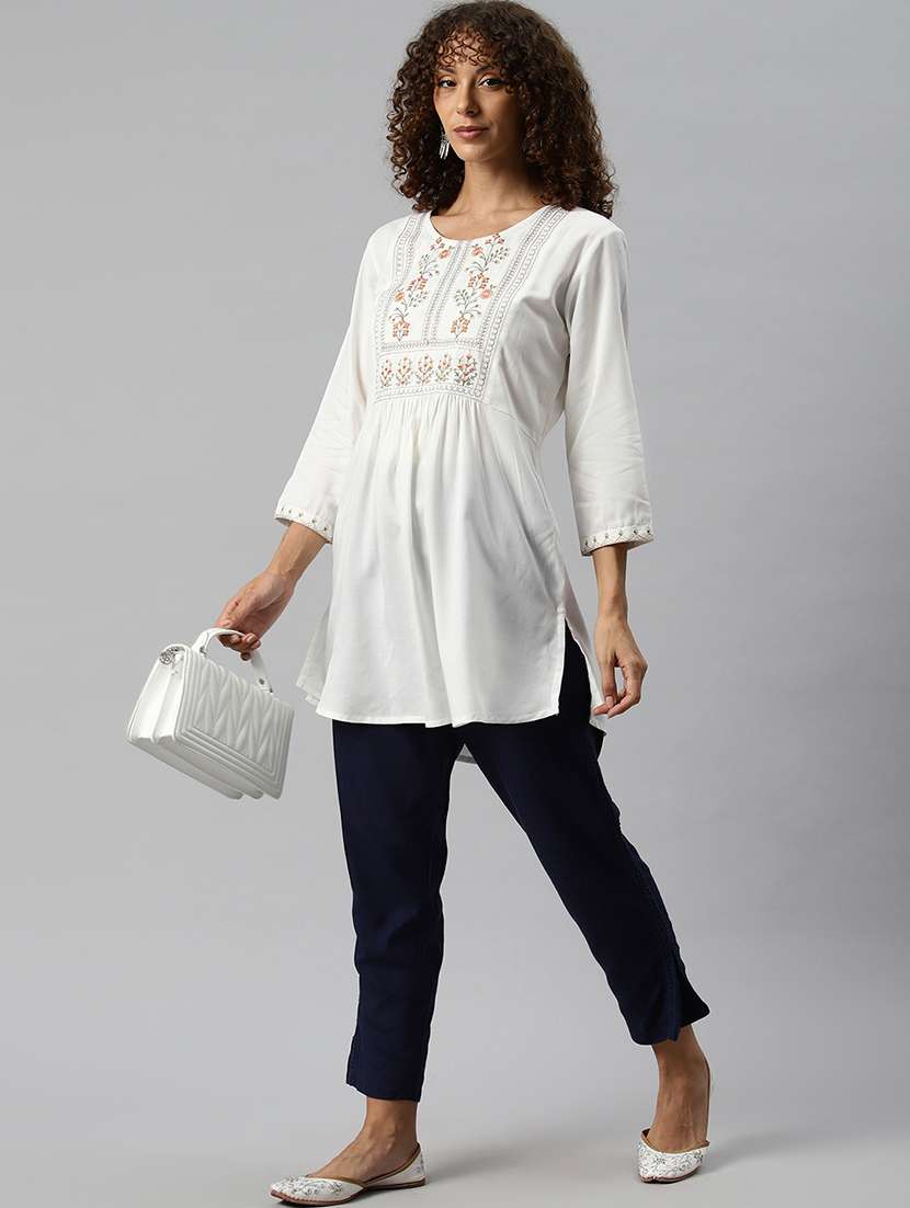 women white round neck a-line kurti - 20389537 -  Standard Image - 3