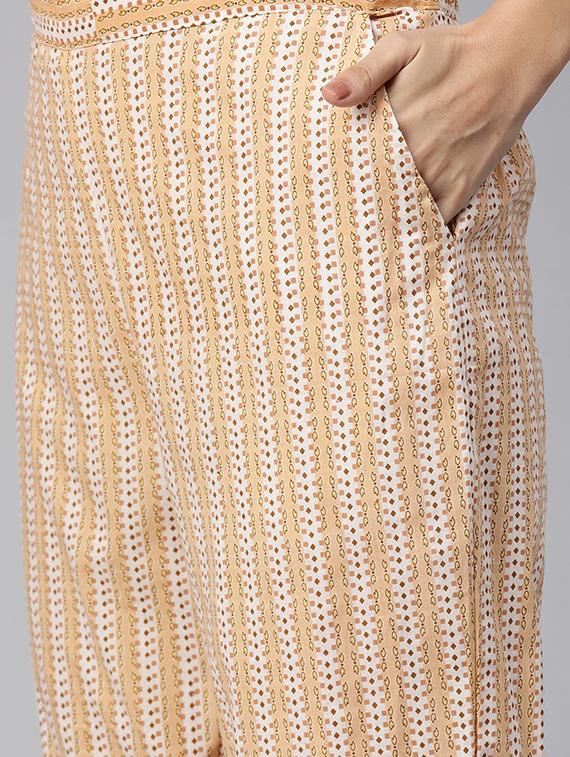 women three quarter sleeve kurta pant with dupatta set - 20389799 - Standard Image - 3