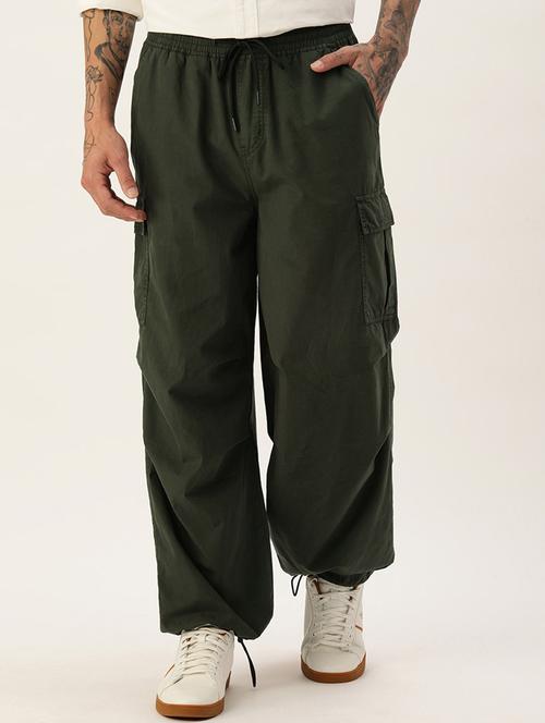 men mid rise solid cargos casual trouser - 20392702 - Standard Image - 0