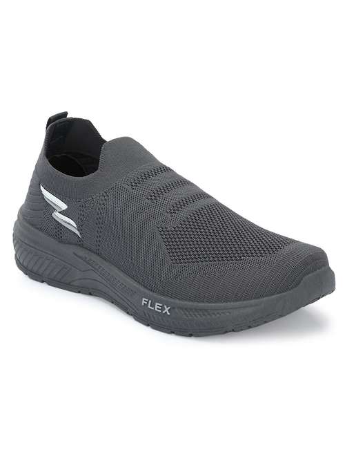 men solid black slip on sport shoes
