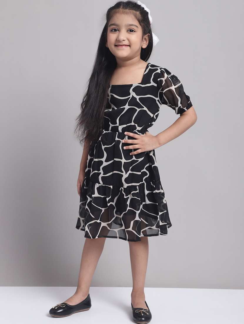 girls square neck short sleeves frock