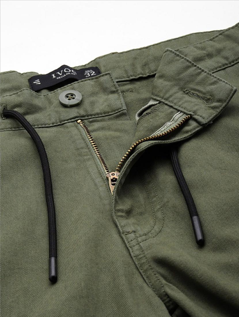 men mid rise solid cargos casual trouser - 20397346 - Standard Image - 5
