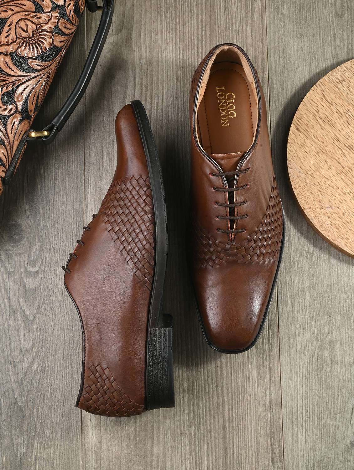 men textured lace-up oxfords shoes - 20404186 - Zoom Image - 0