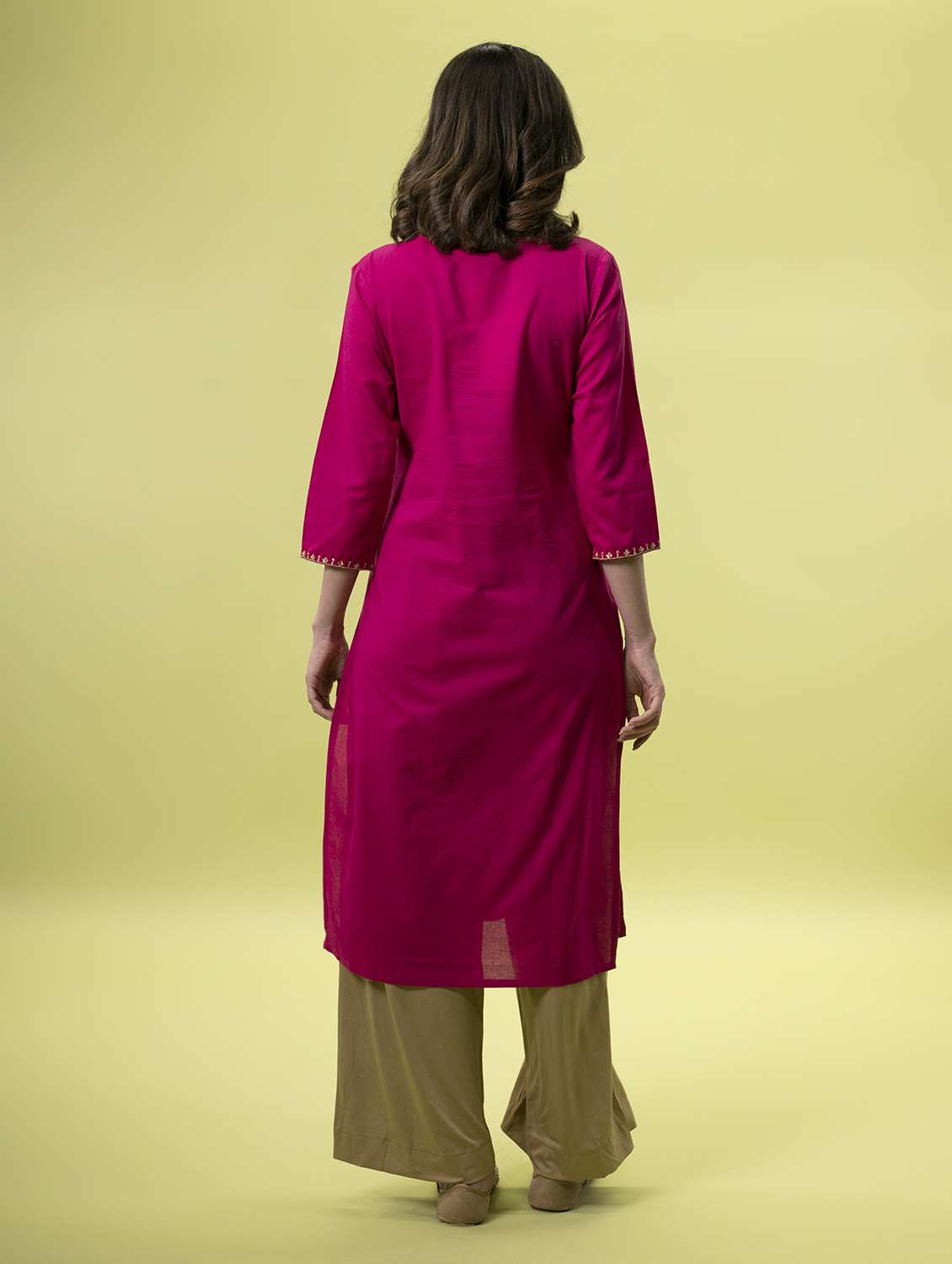 women pink notch neck straight kurta - 20404831 -  Standard Image - 3