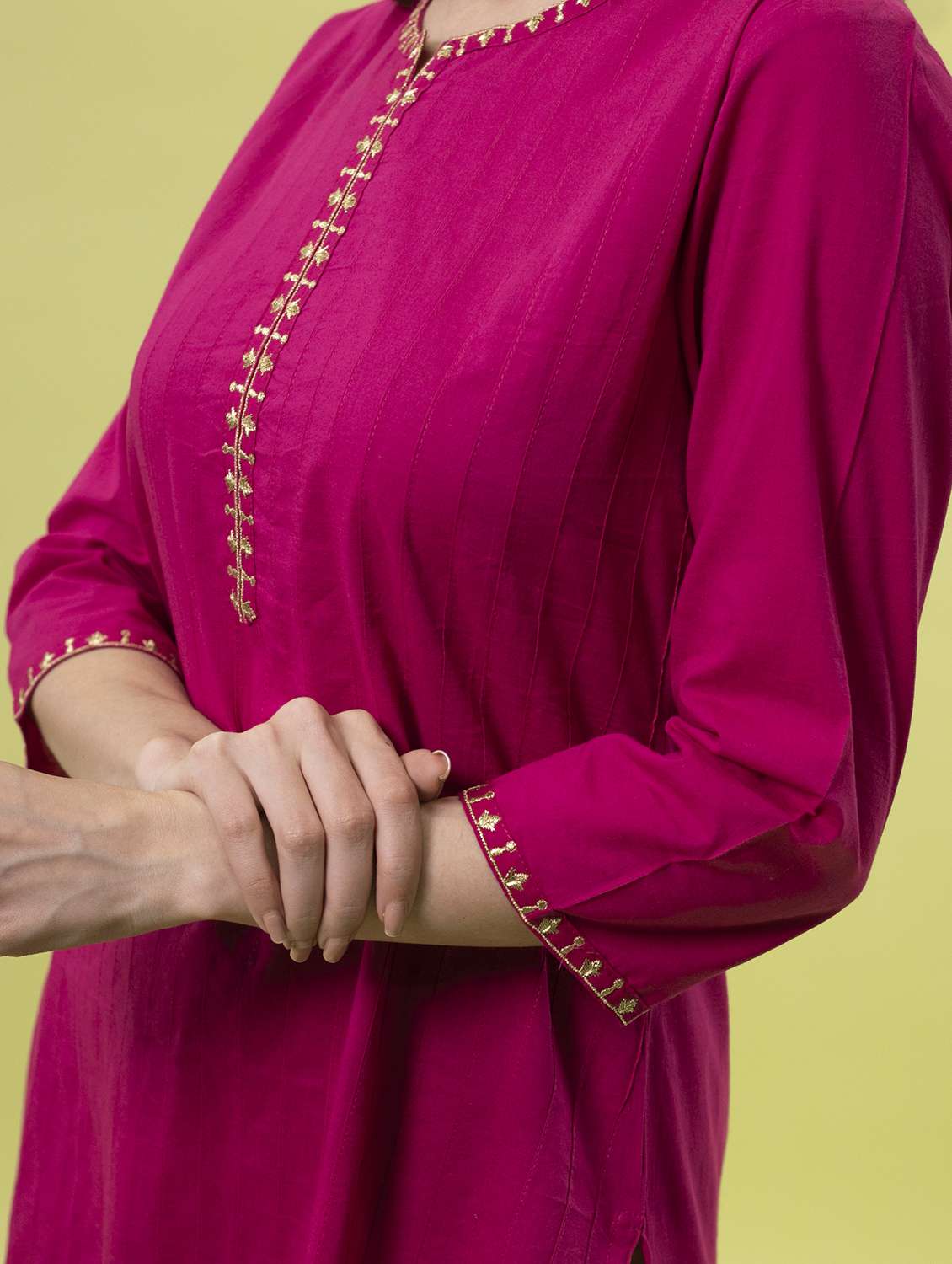 women pink notch neck straight kurta - 20404831 -  Standard Image - 5
