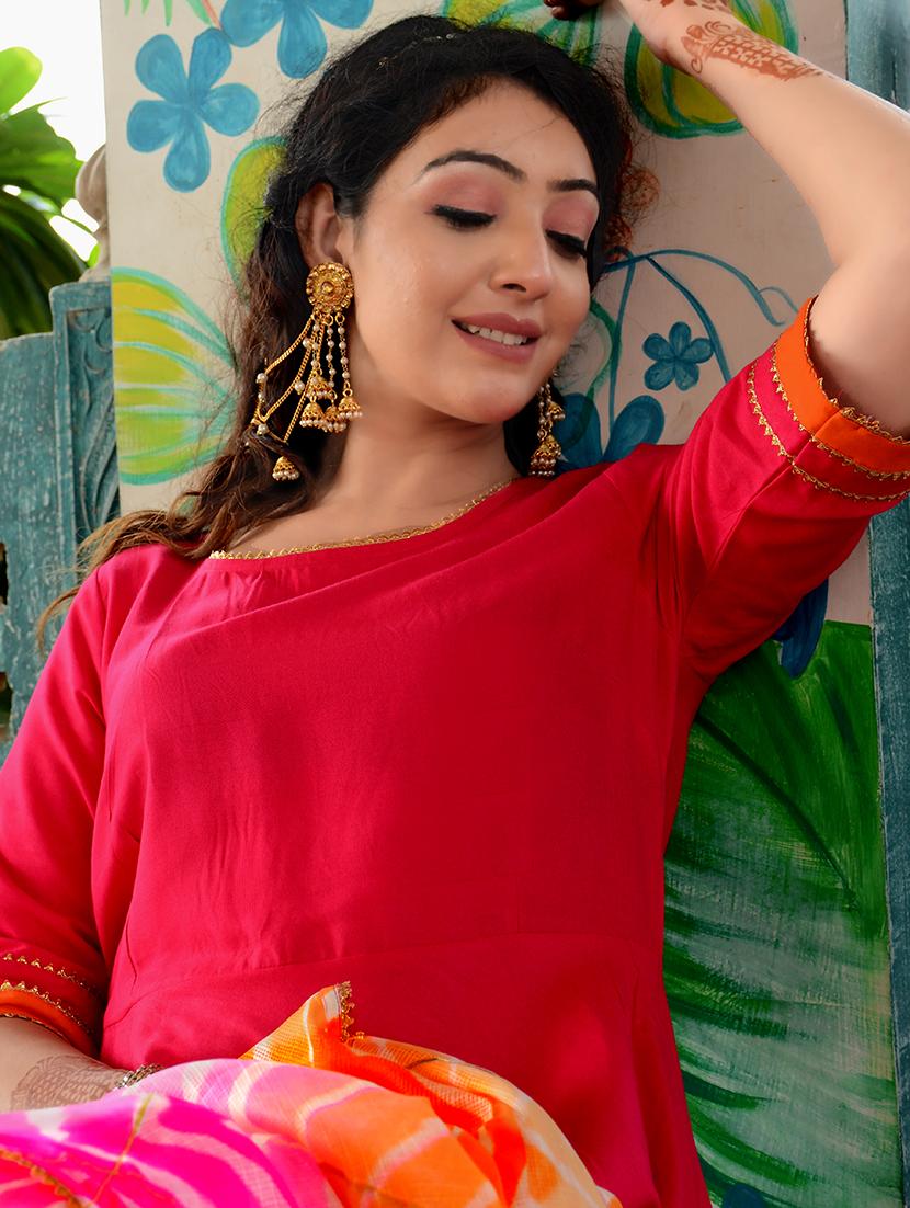 women red kurta pant set - 20406776 - Standard Image - 3