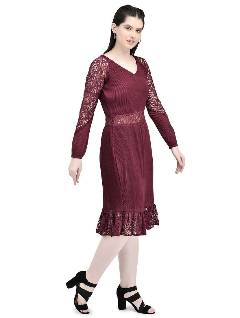 maroon self design sheath dress - 20406872 - Standard Image - 3