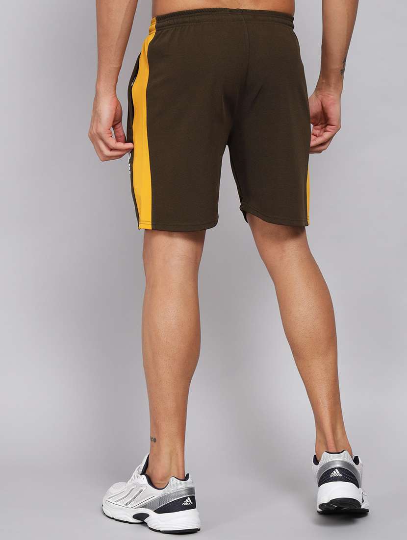 men mid rise typographic printed shorts - 20409235 -  Standard Image - 3