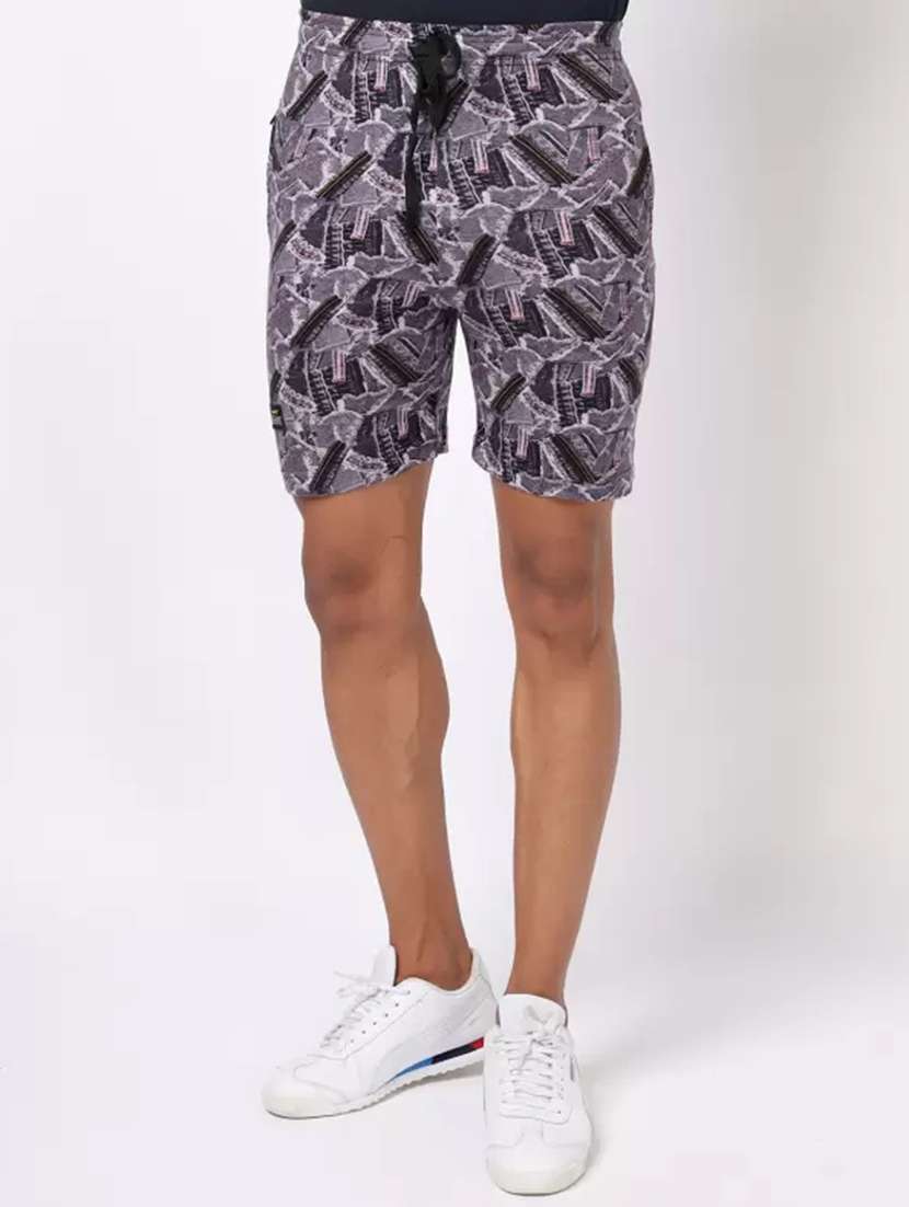 men purple printed shorts