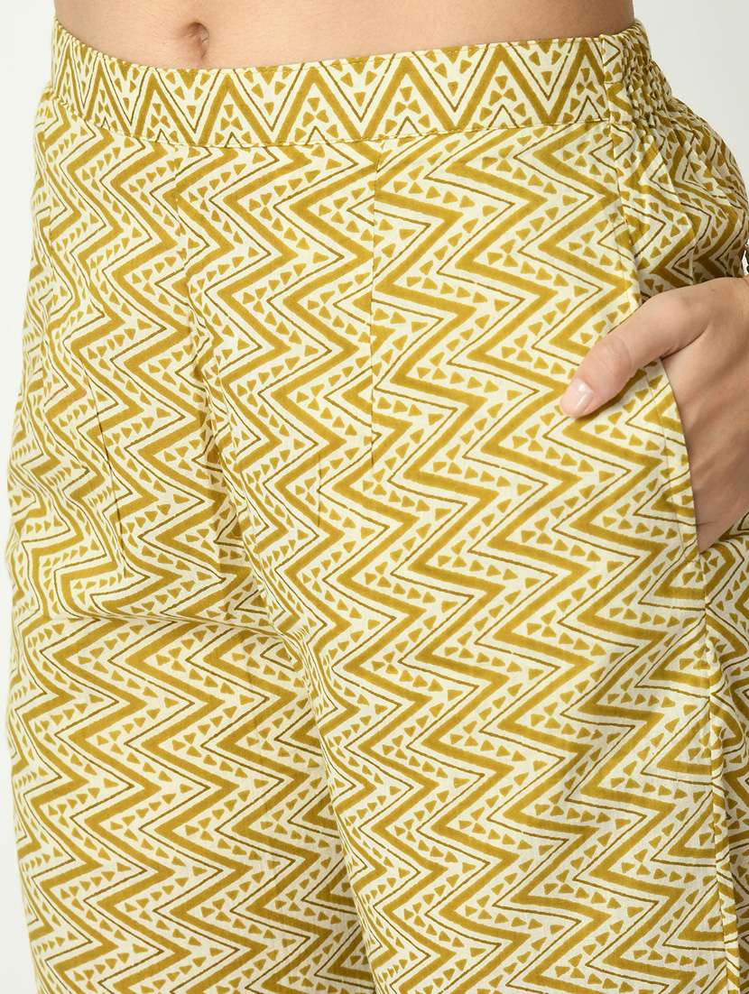 floral printed suit set - 20410453 -  Standard Image - 5