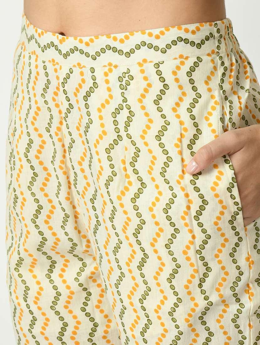 green kurta pant set with dupatta - 20410454 -  Standard Image - 5