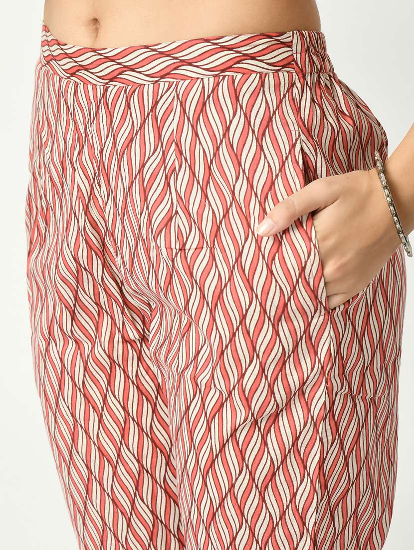 floral printed suit set - 20410460 -  Standard Image - 5