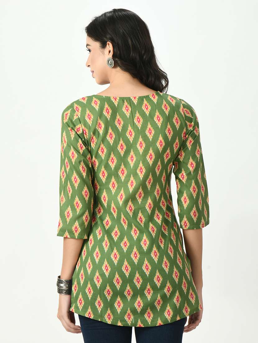 green printed notch neck straight kurti - 20411243 -  Standard Image - 3