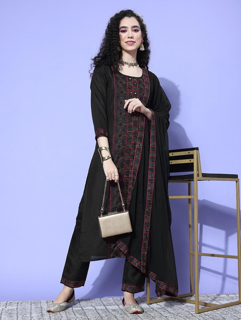 embroidered kurta pant set with dupatta - 20412741 - Zoom Image - 0