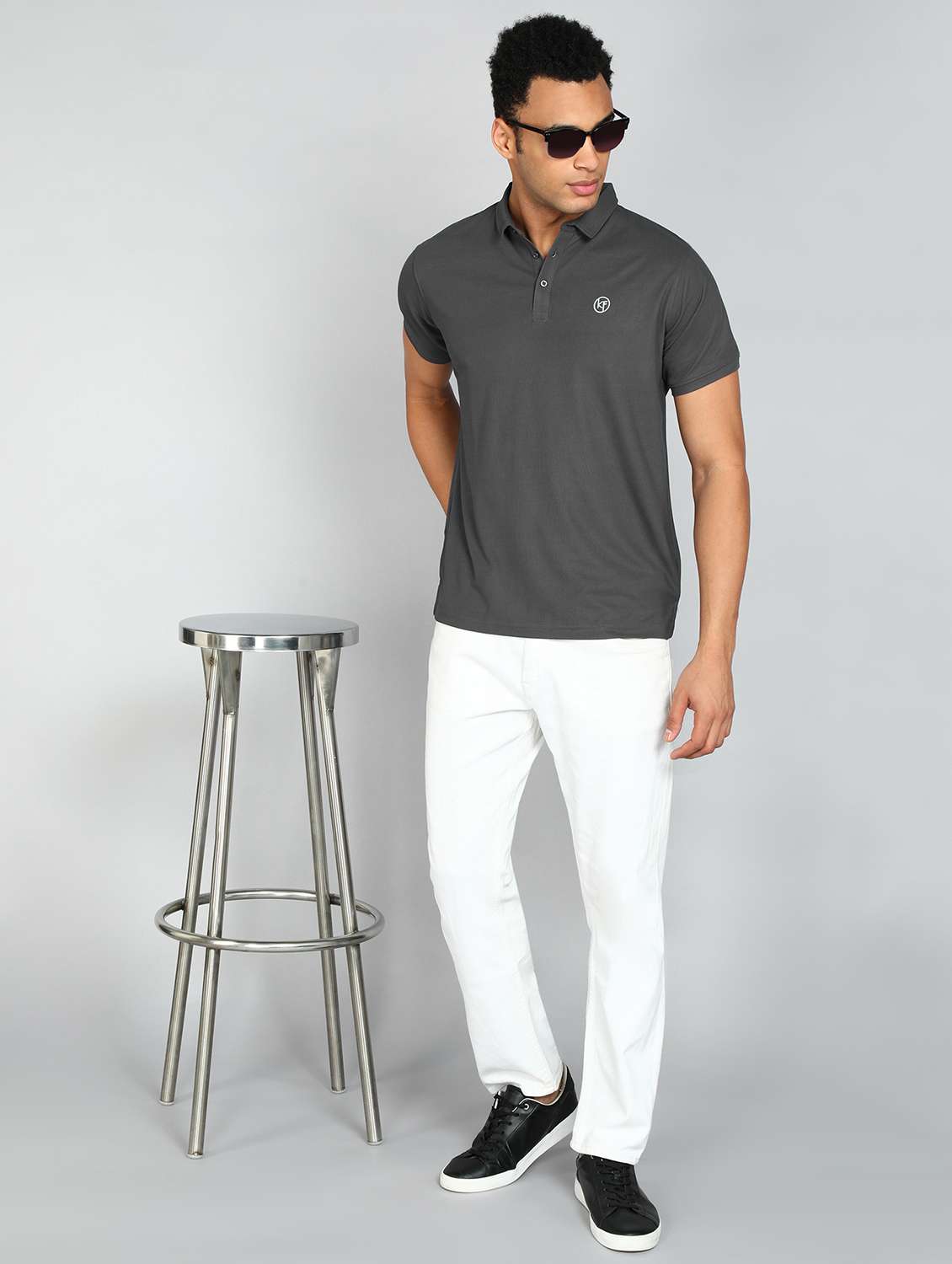 men solid cotton polo t-shirt - 20413922 -  Standard Image - 3