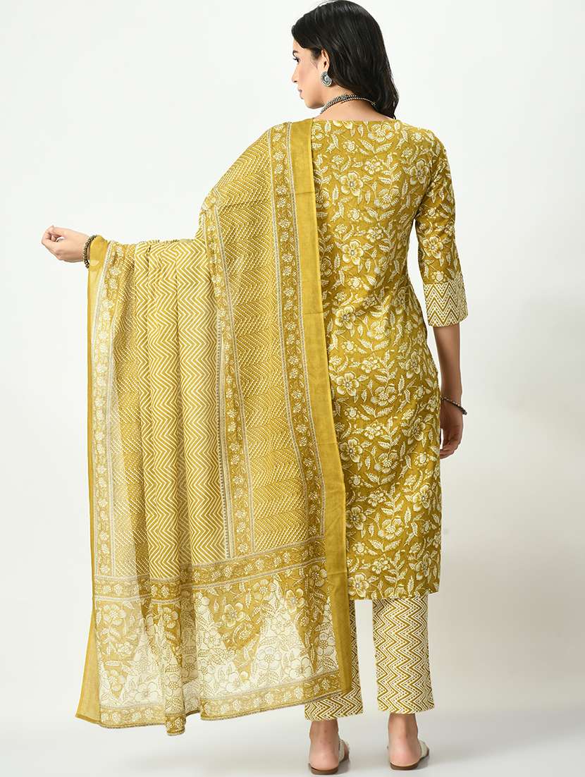 mustard three quarter sleeve kurta pant set - 20416951 - Standard Image - 3