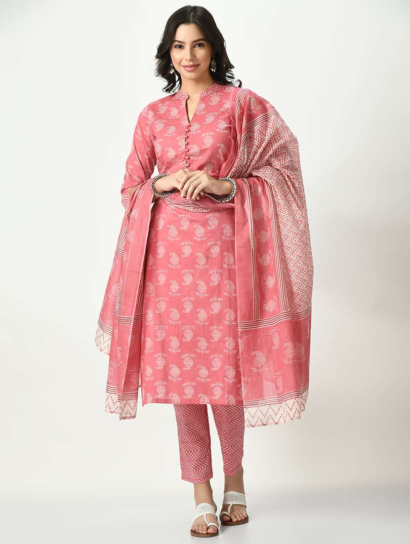 pink three quarter sleeve kurta pant set - 20416956 - Zoom Image - 0