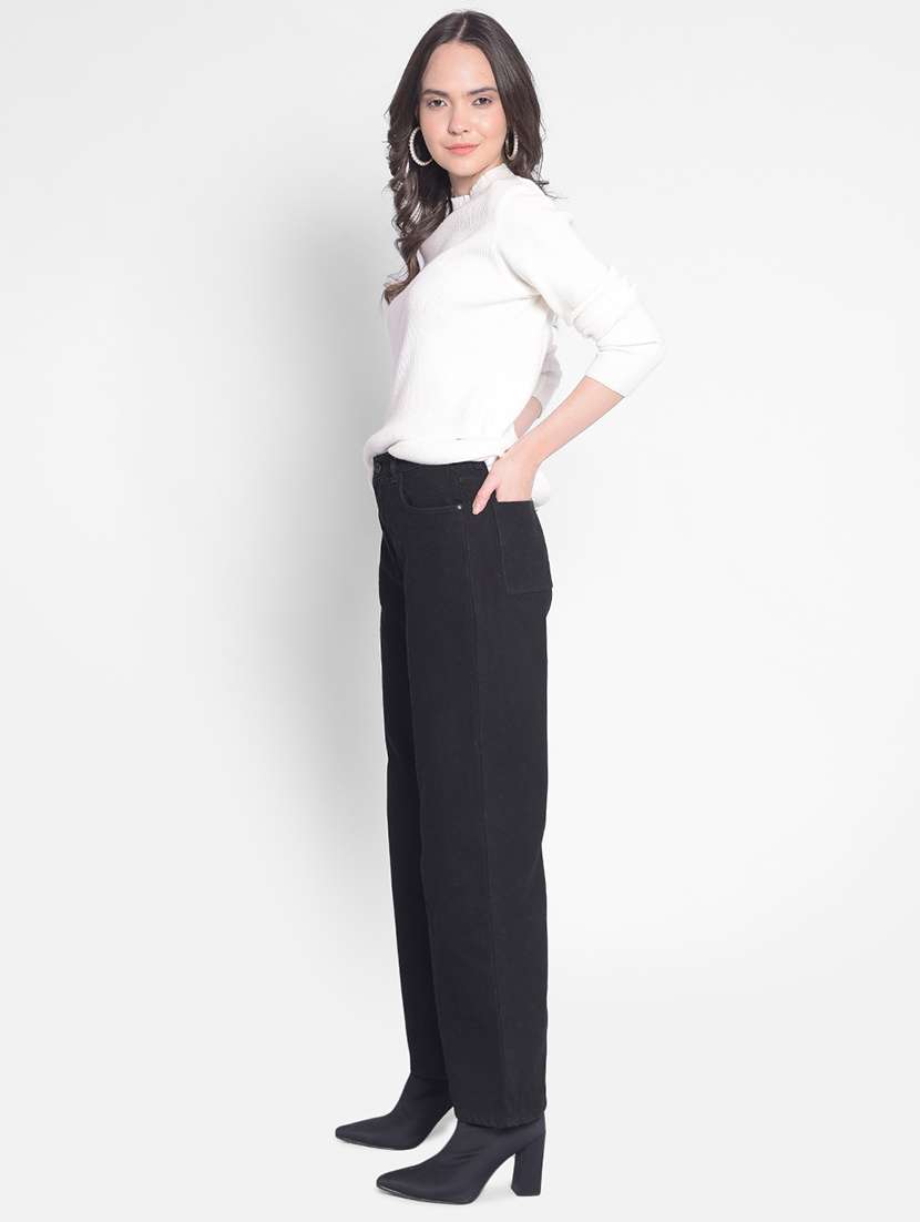 white round neck pullover - 20417264 -  Standard Image - 3