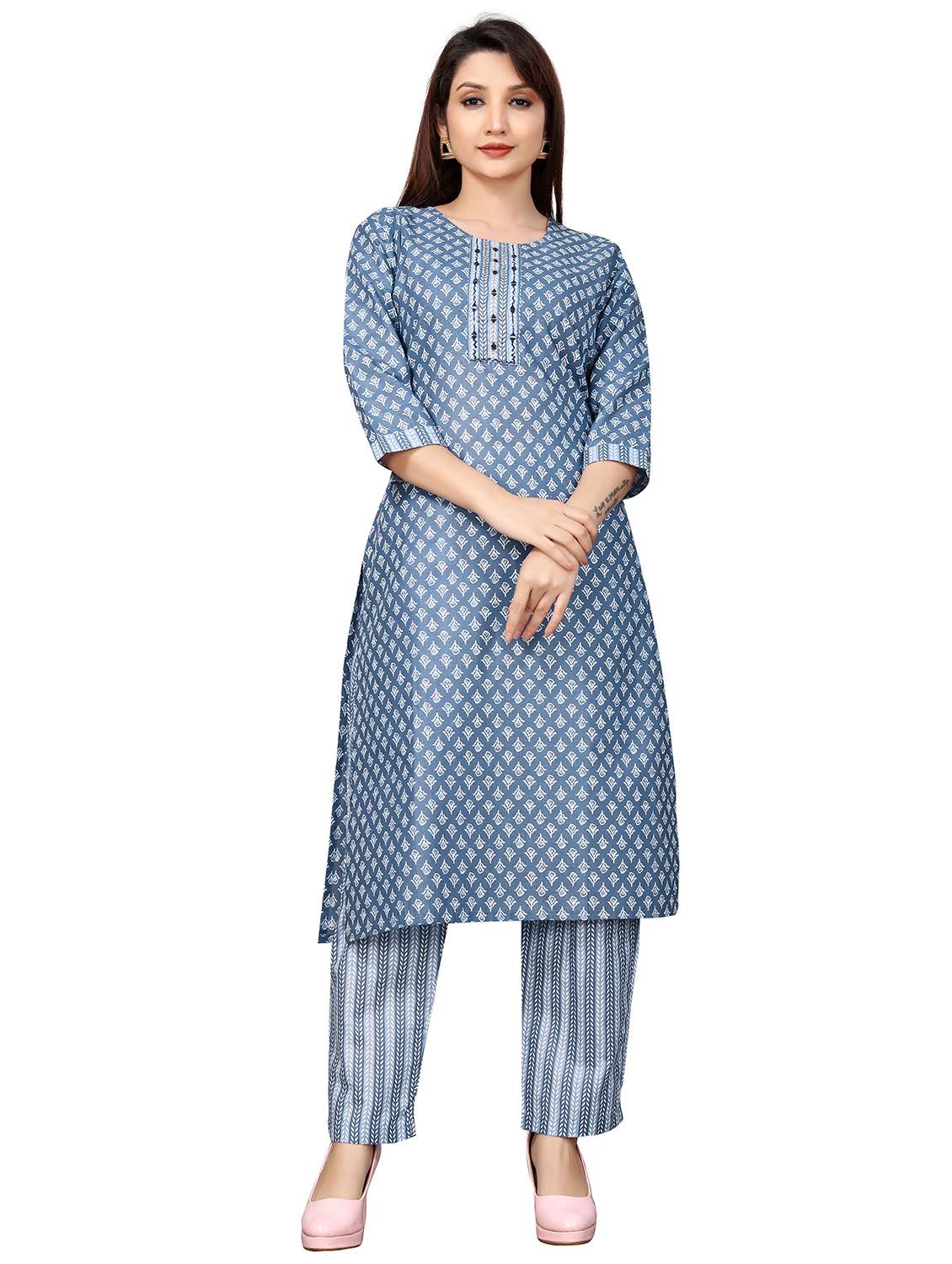 women light blue round neck straight kurta