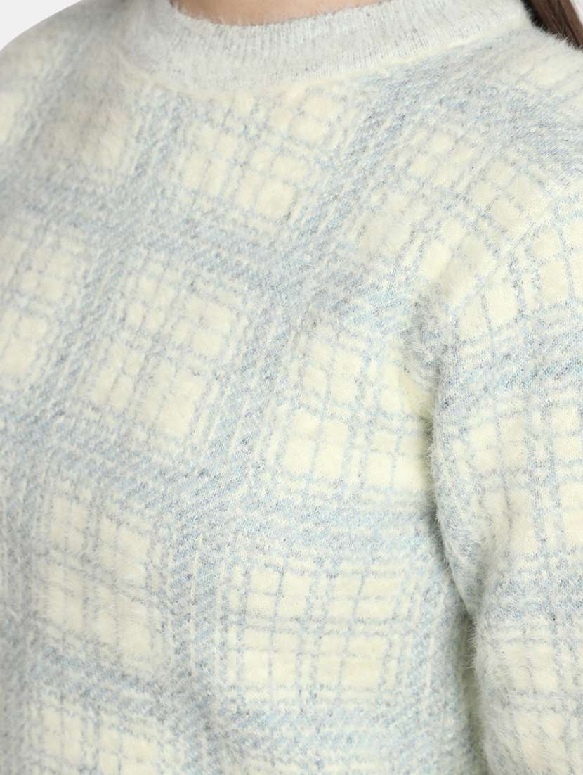 women's white checkered pullover - 20422619 -  Standard Image - 5