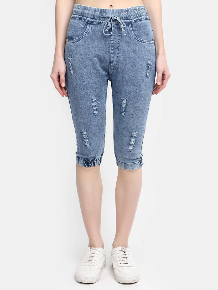 blue distressed denim capri