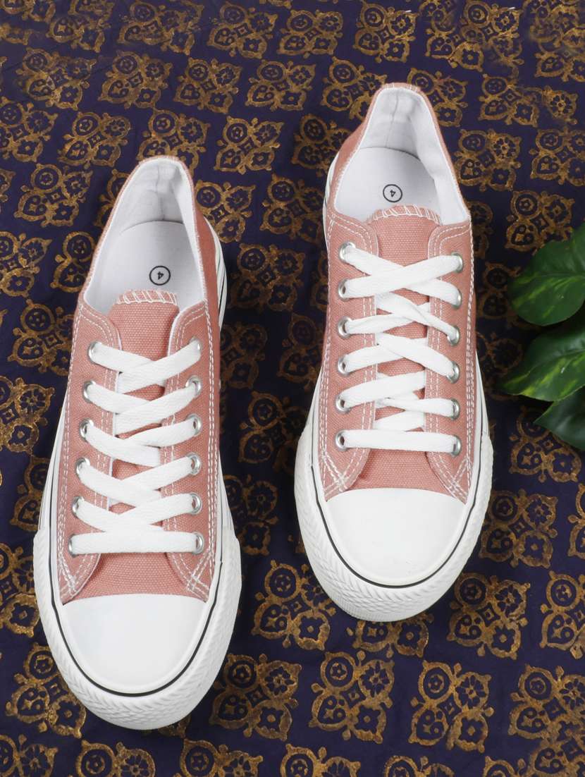 women solid peach lace up sneaker