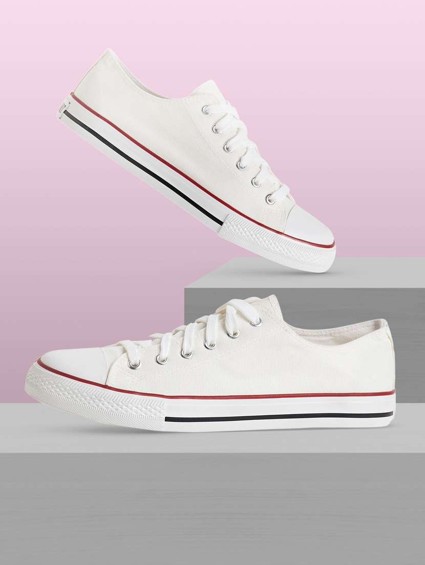 men solid white lace up sneaker