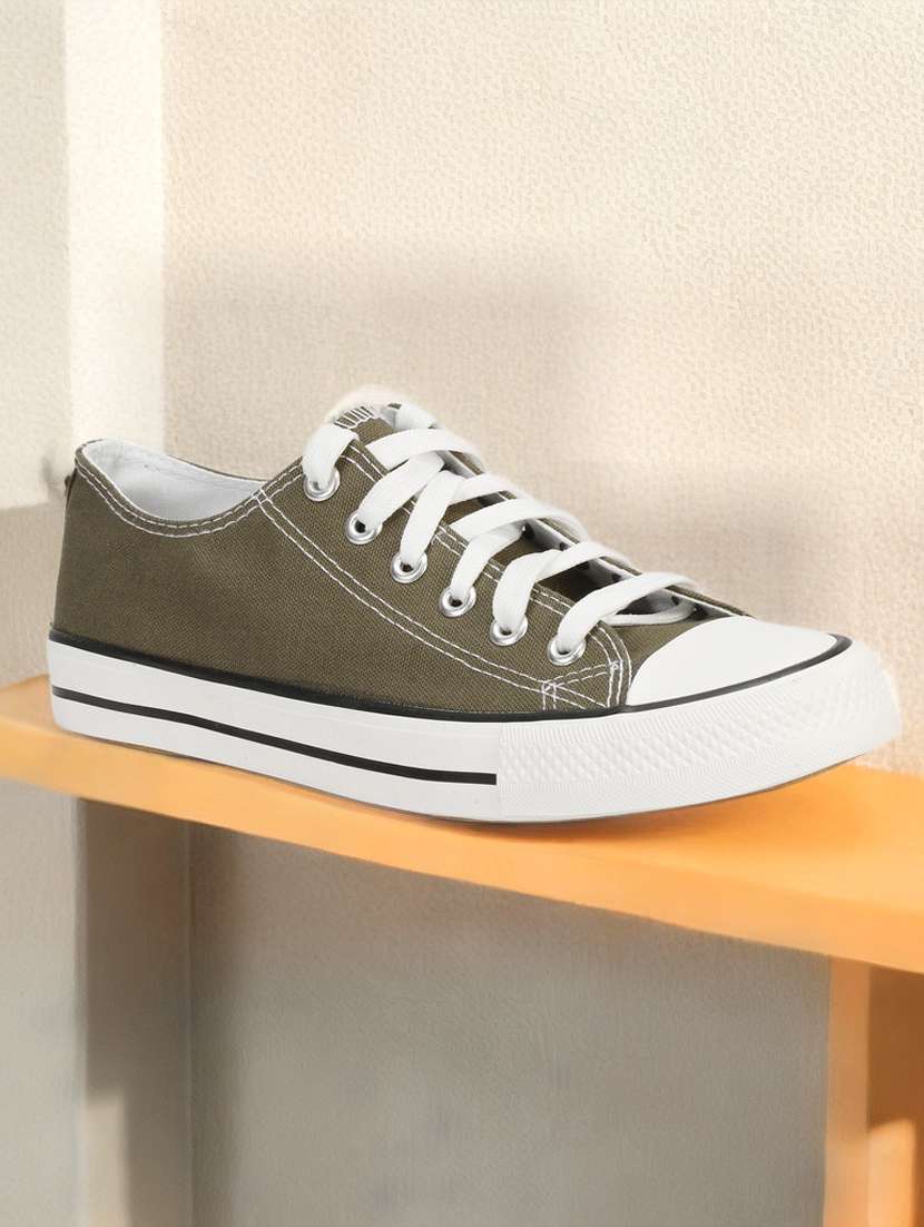 men solid olive lace up sneaker
