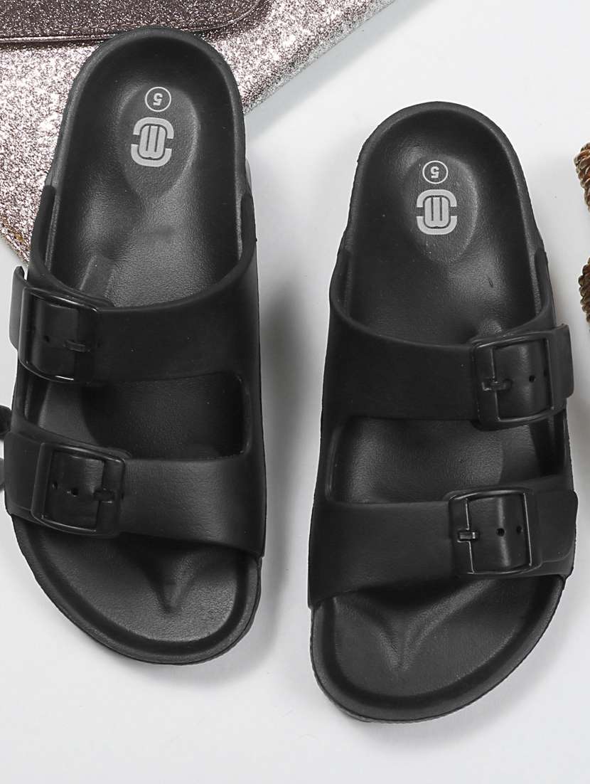 women solid black flip flop