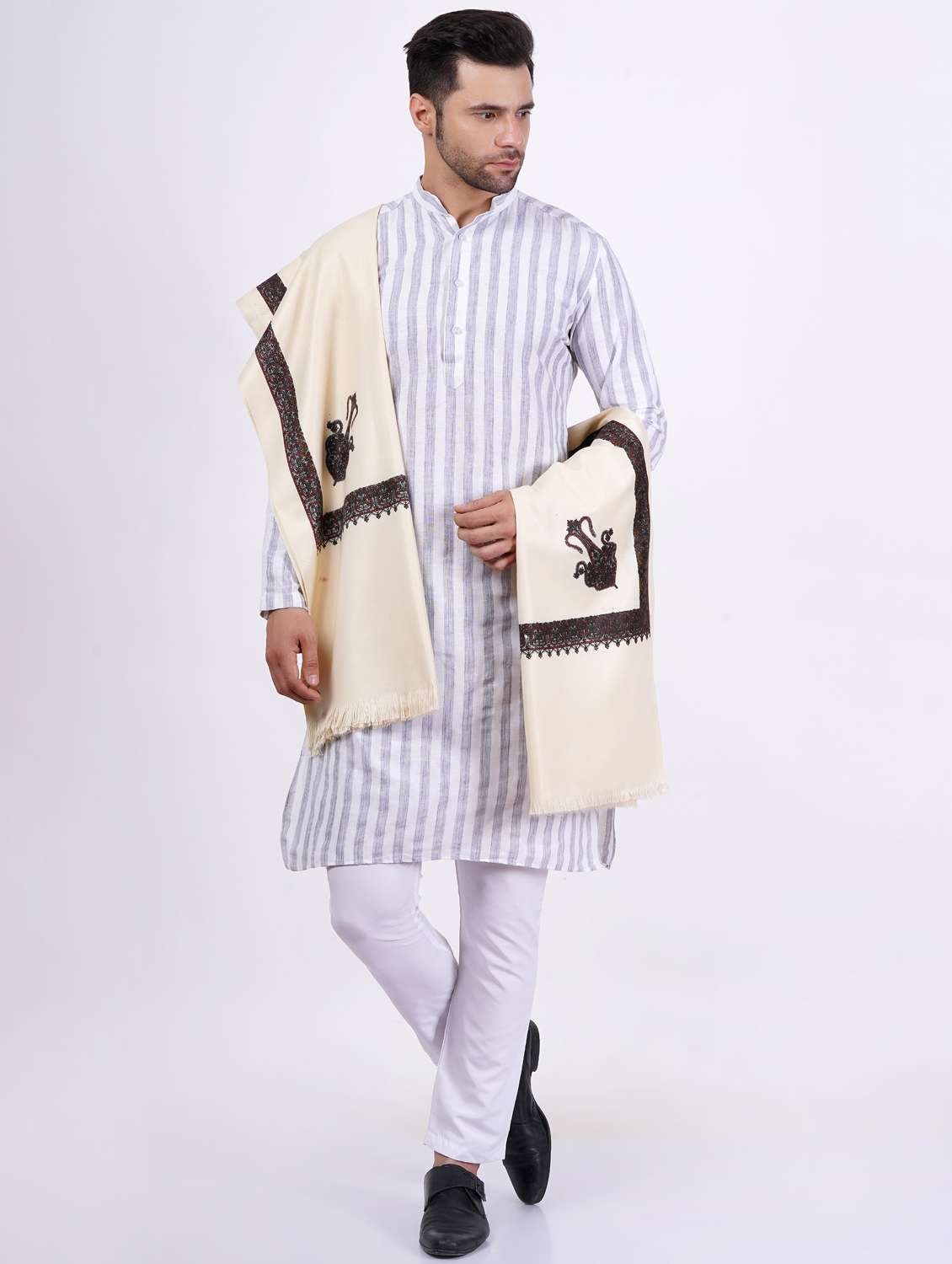 men self designed beige wool jamavar shawl