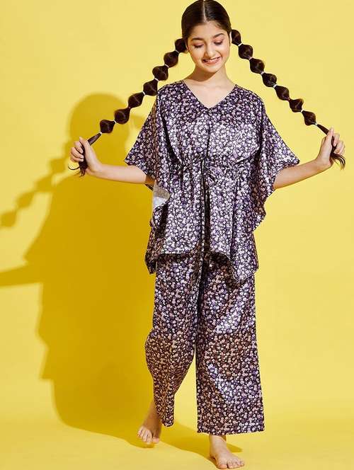 girl printed pyjama nightwear set - 20428569 - Standard Image - 0