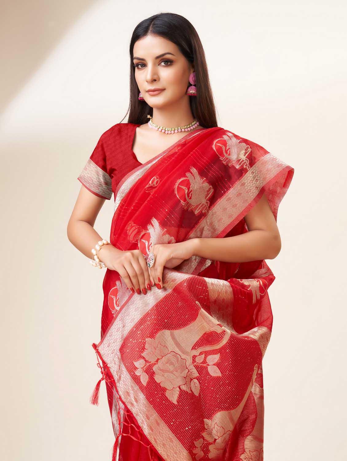red self design banarasi saree - 20433979 - Standard Image - 3