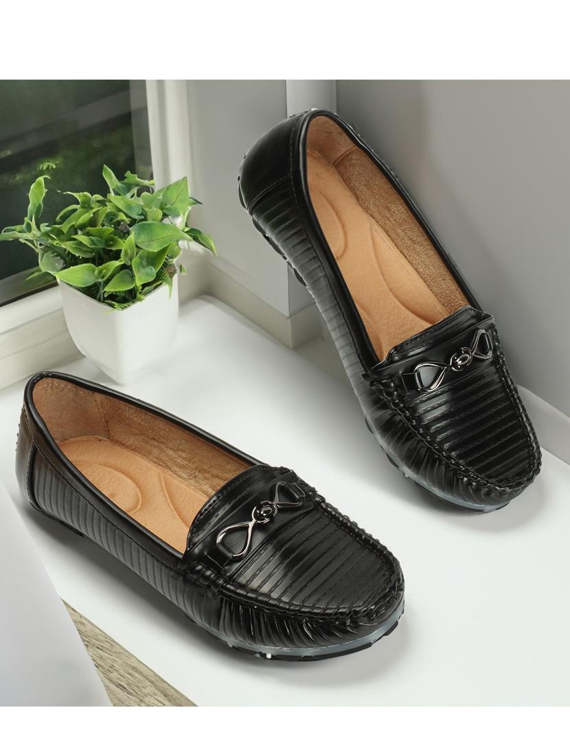 black slip on loafers - 20435588 - Zoom Image - 0