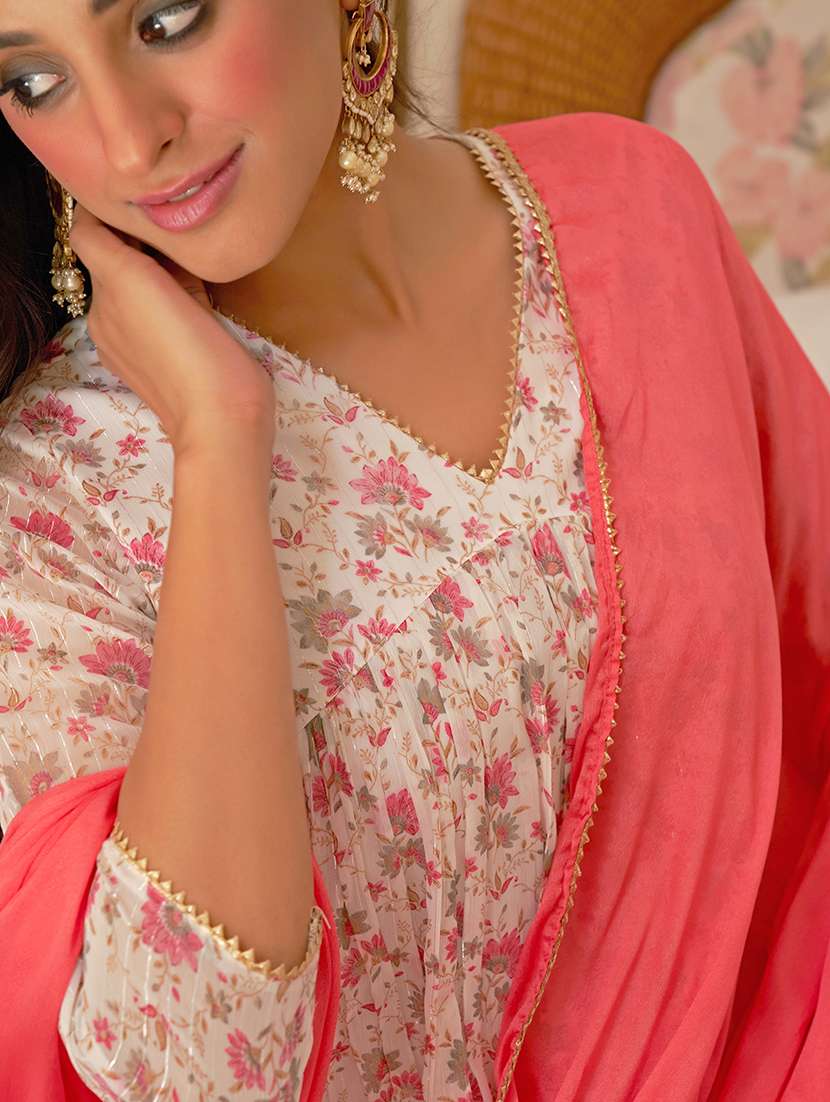 Floral Printed Suit Set - 20445521 -  Standard Image - 3
